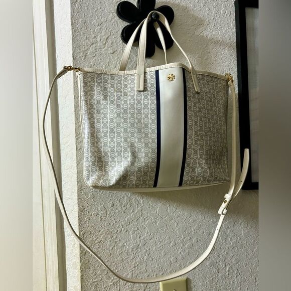 Tory Burch Gemini Link Crossbody Bag - Picture 4 of 5